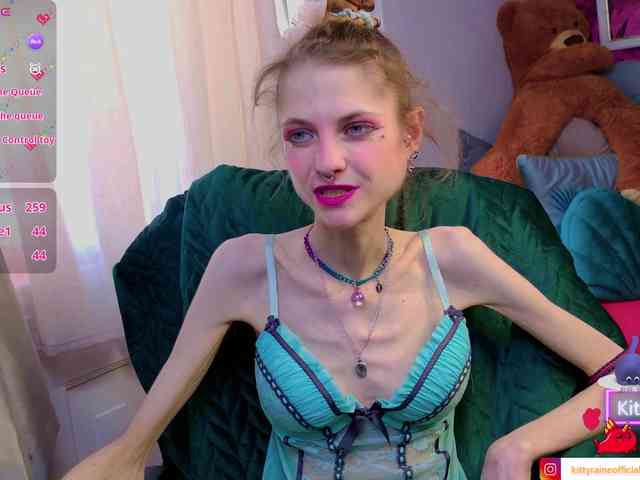 KittyRaine webcam