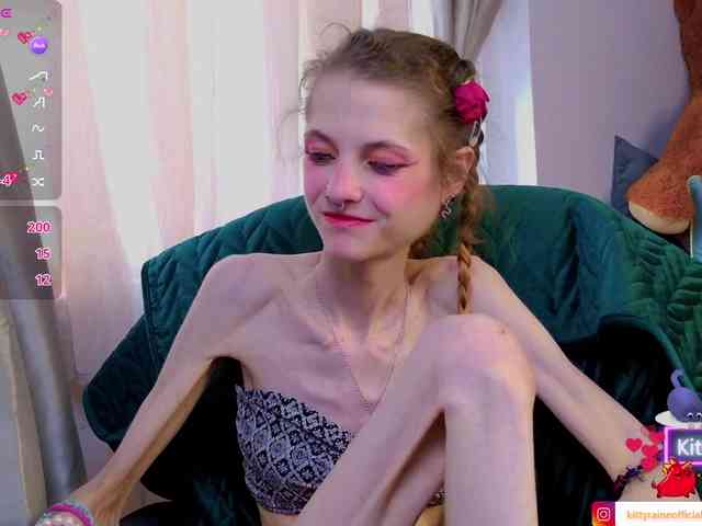 KittyRaine webcam