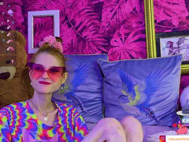 KittyRaine webcam