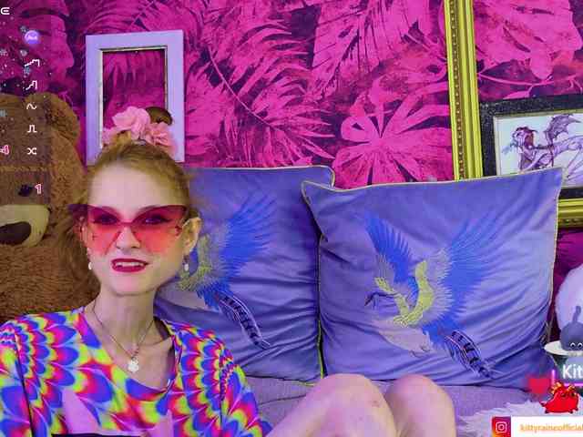 KittyRaine webcam