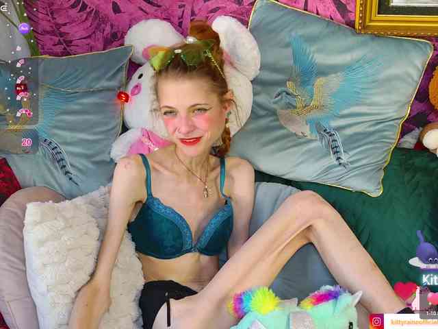 KittyRaine webcam