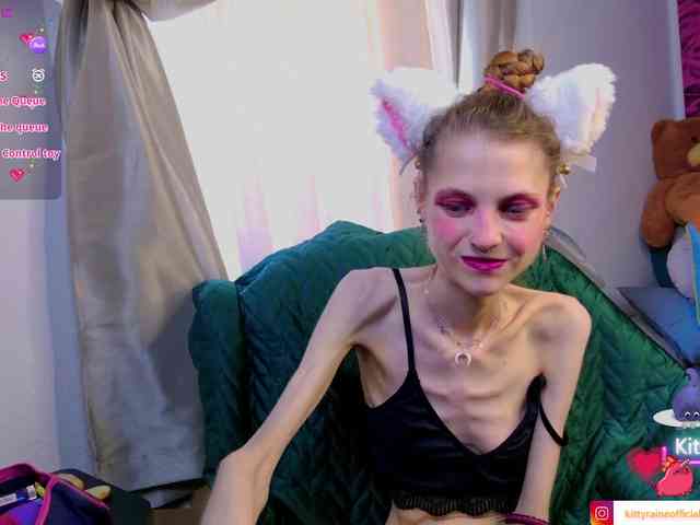 モデル: KittyRaine