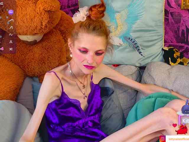 KittyRaine webcam