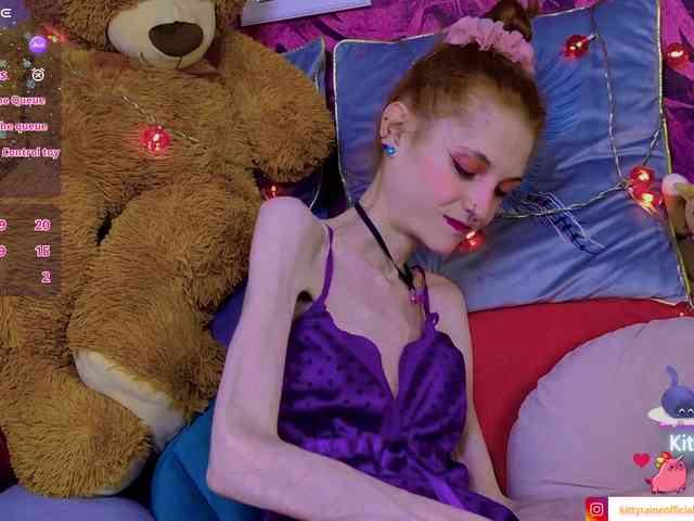 KittyRaine webcam