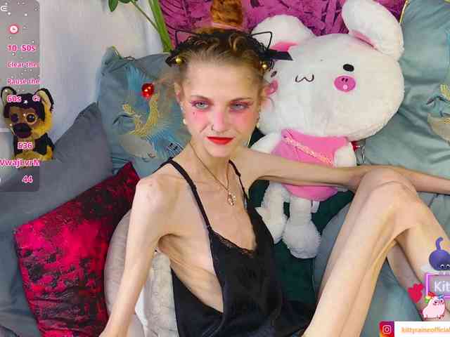 KittyRaine webcam