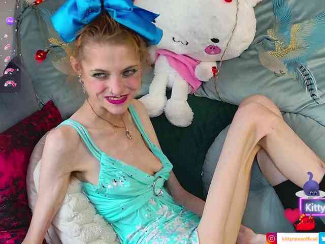 KittyRaine webcam