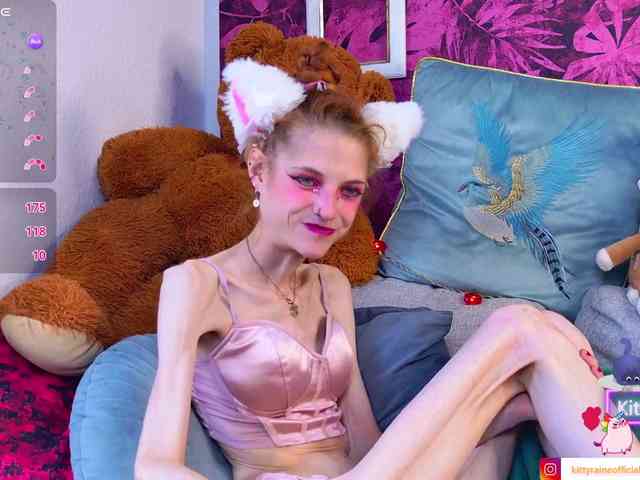 KittyRaine webcam