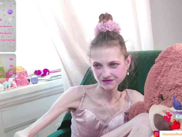 KittyRaine webcam