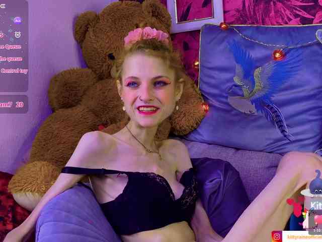 KittyRaine webcam