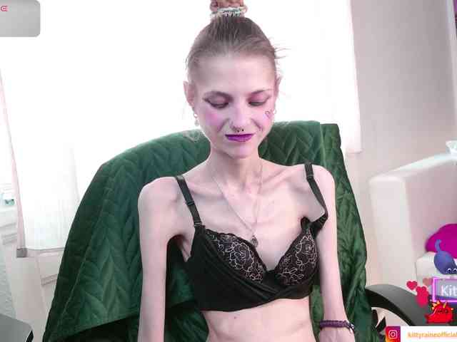 KittyRaine webcam