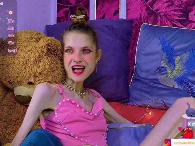 KittyRaine webcam