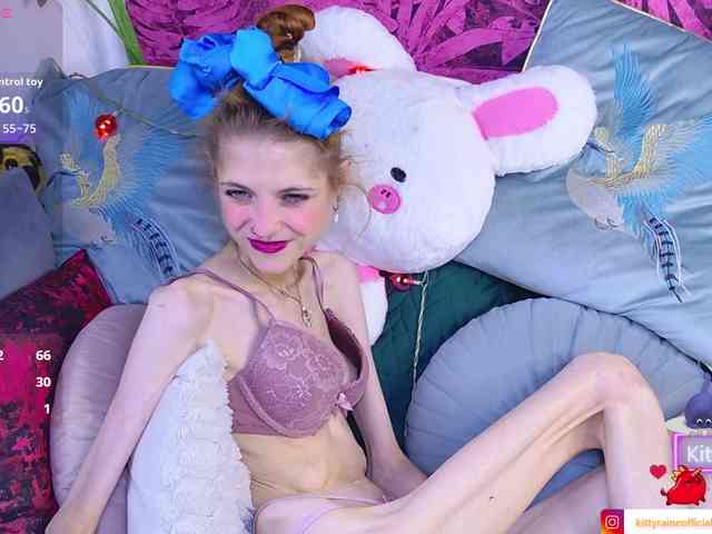 KittyRaine webcam