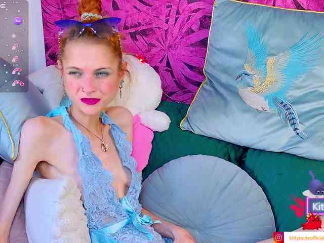 KittyRaine webcam