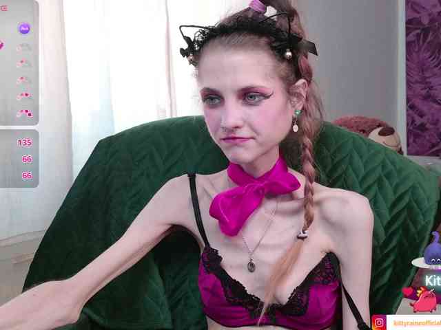 KittyRaine webcam