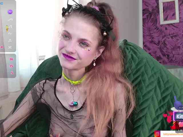 KittyRaine webcam