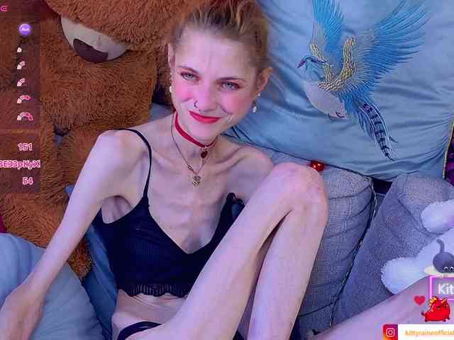 KittyRaine webcam