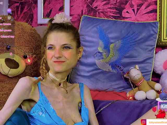 KittyRaine webcam