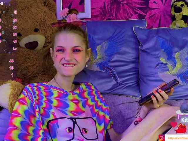 KittyRaine webcam