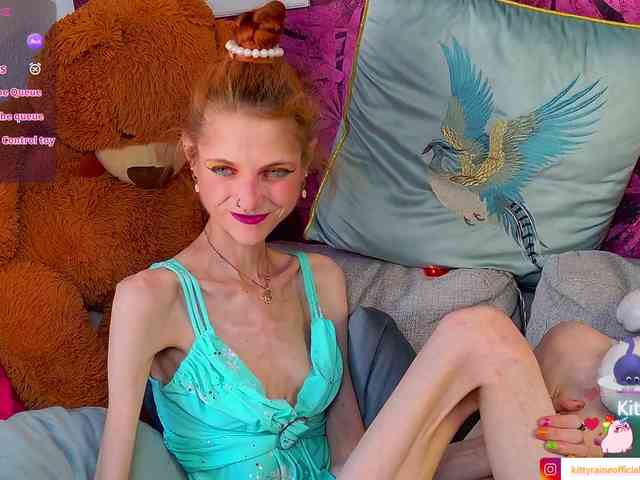 KittyRaine webcam