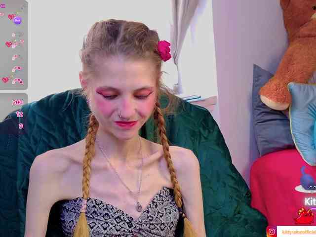 KittyRaine webcam