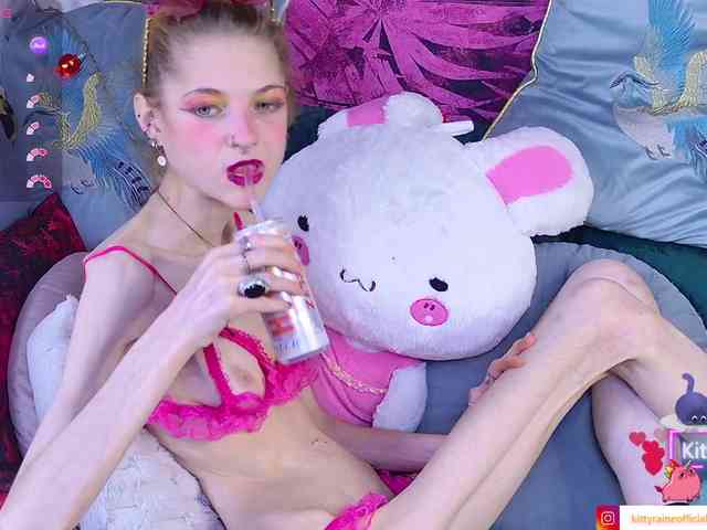 KittyRaine webcam