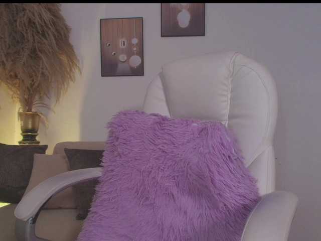 Octaviarouse live cam on BongaCams