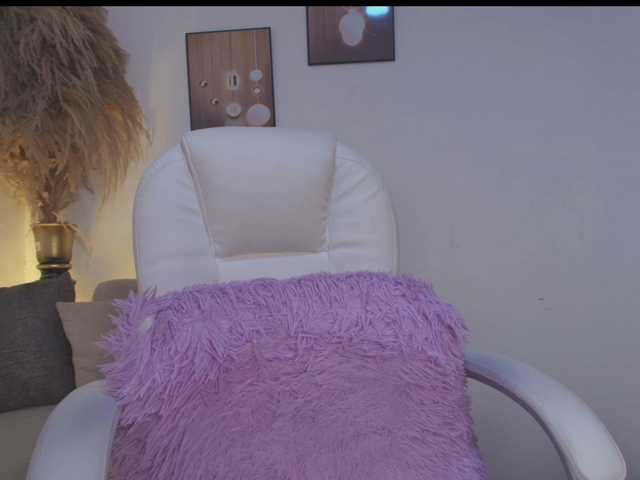 Octaviarouse live cam on BongaCams