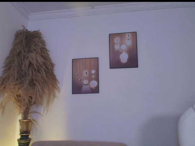 Octaviarouse live cam on BongaCams