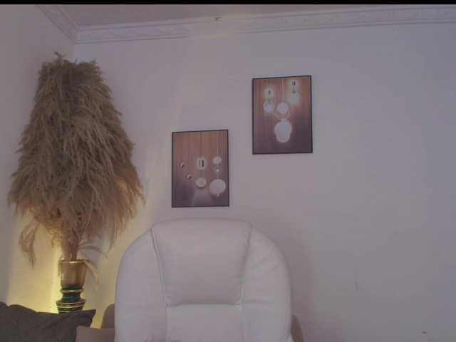 Octaviarouse live cam on BongaCams