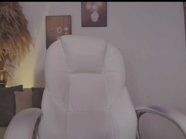 Octaviarouse live cam