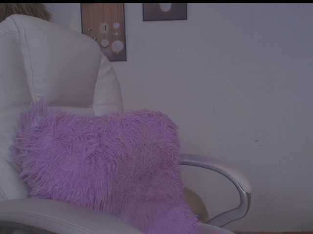 Octaviarouse live cam on BongaCams