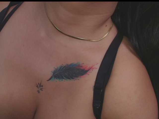 Octaviarouse live cam on BongaCams