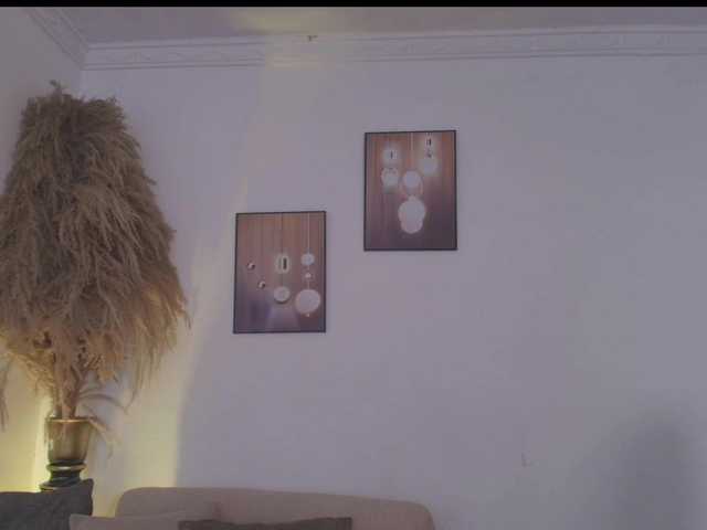 Octaviarouse live cam on BongaCams