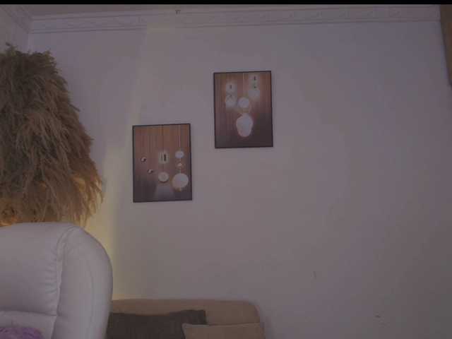 Octaviarouse live cam preview