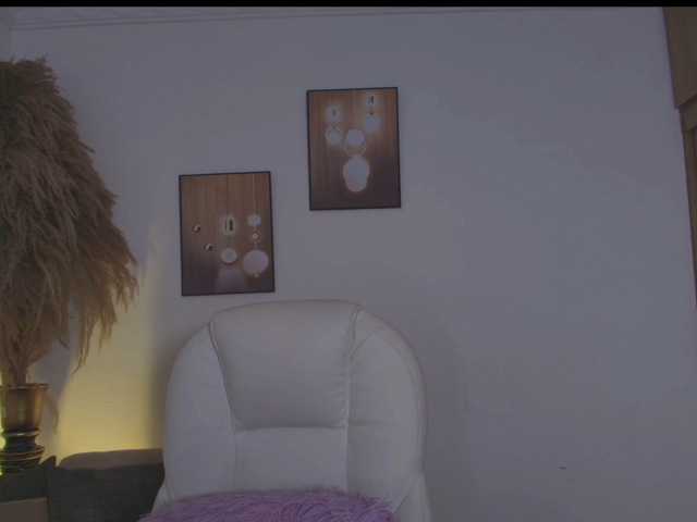 Octaviarouse live cam on BongaCams