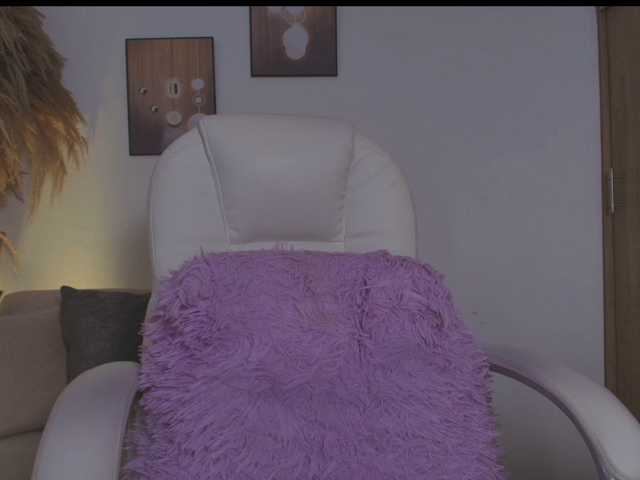 Octaviarouse live cam on BongaCams