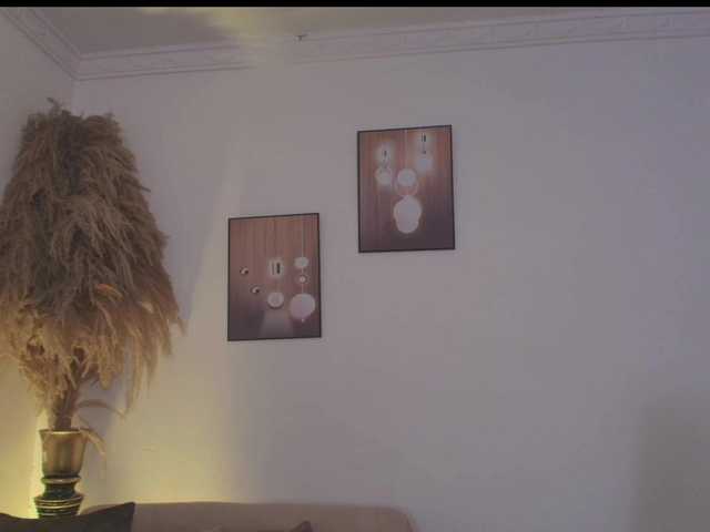 Octaviarouse live cam on BongaCams