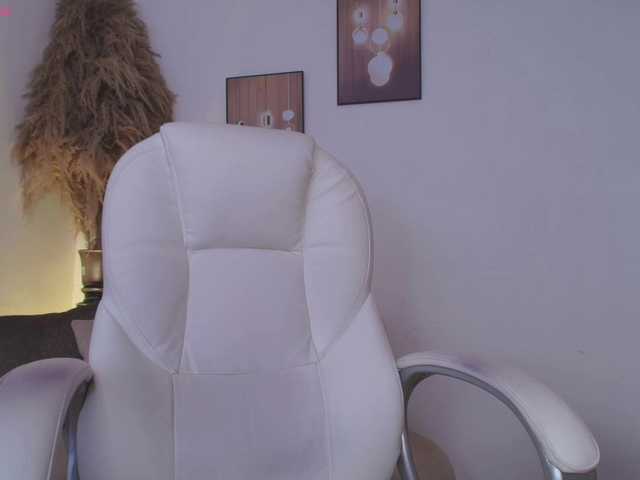 Octaviarouse live cam on BongaCams