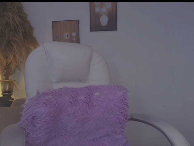 Octaviarouse live cam preview