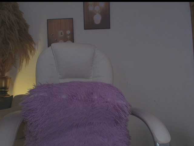 Octaviarouse live cam on BongaCams