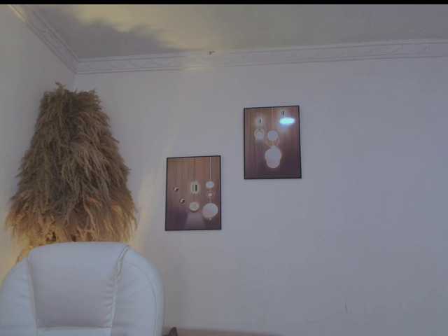 Octaviarouse live cam on BongaCams