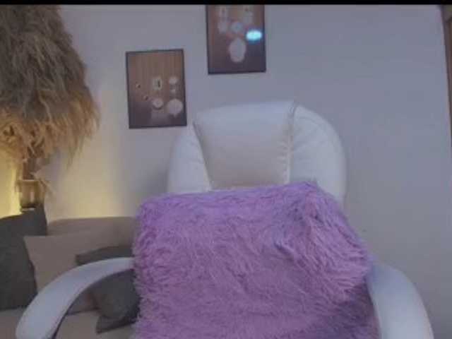 Octaviarouse live cam on BongaCams