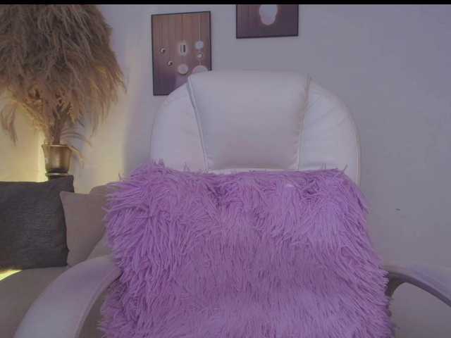 Octaviarouse live cam on BongaCams