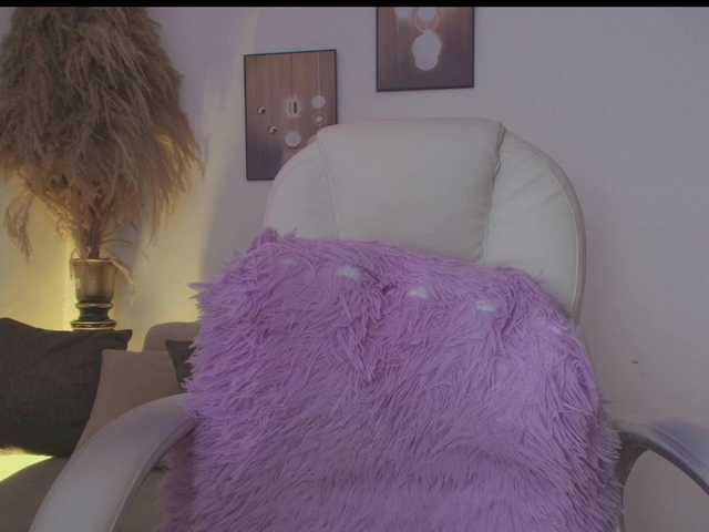 Octaviarouse live cam on BongaCams