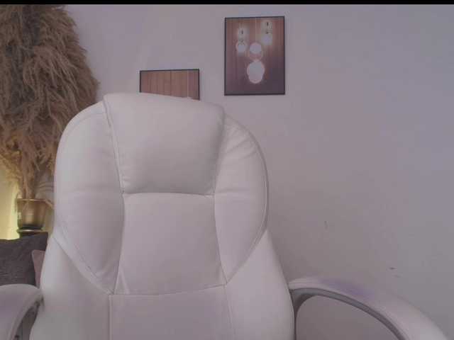 Octaviarouse live cam on BongaCams