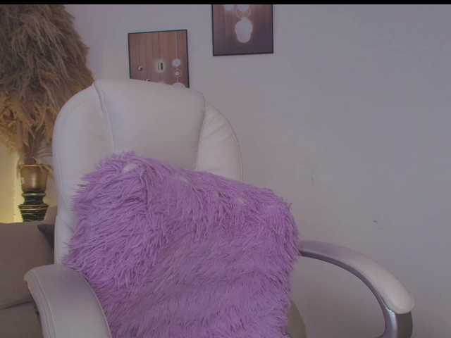 Octaviarouse live cam on BongaCams