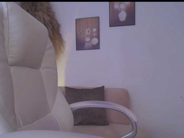 Octaviarouse live cam on BongaCams