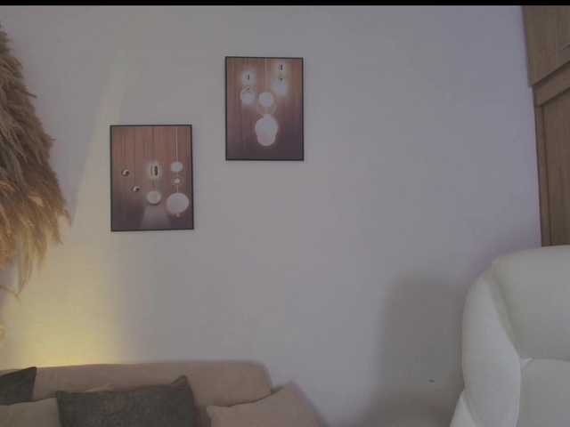 Octaviarouse live cam on BongaCams