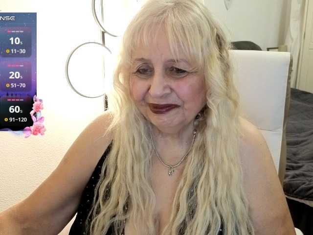 SusiLife, live now on BongaCams