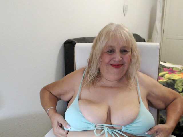 SusiLife live webcam show